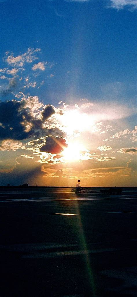 Airport Sunset 1080x2340