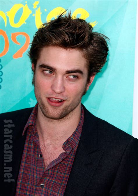 Robert Pattinson 2009 Teen Choice Awards Red Carpet Photos Page 2 Of