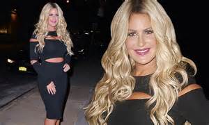Kim Zolciak Shows Off Her Impressive Physique In A Skintight Dress