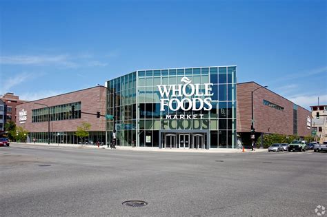 Chicago Whole Foods Deal Shows Grocery Stores Value During Pandemic