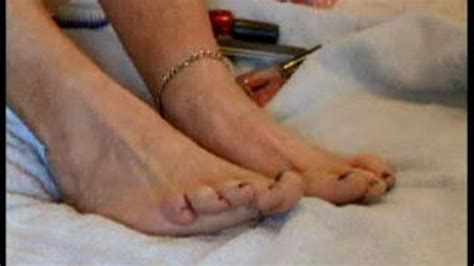 Polishing Toes Adonna4fun S Clip Store