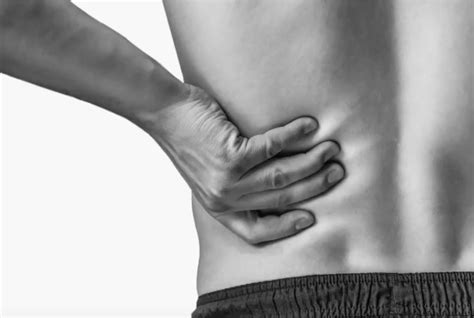 Pain Under Left Rib Cage Common Causes And Treatments