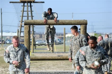 Fort Hood Air Assault School Hosts First Class With Own Team Article