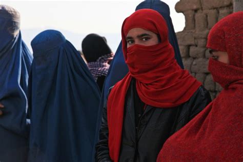 In Afghanistan Stanno Scomparendo Le Attiviste Per I Diritti Delle Donne