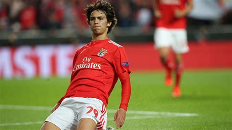 João félix sequeira (ʒuˈɐ̃w ˈfɛliks; Benfica Lisbonne, Benfica - Fiche Equipe - Football ...