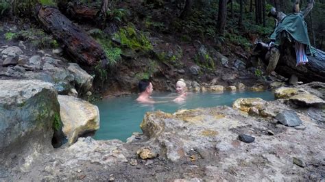 Umpqua Hot Springs Is Hidden In An Oregon Forest