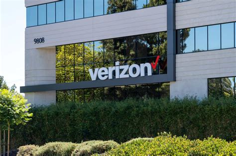 Verizon Is The Dividend Safe Nysevz Seeking Alpha