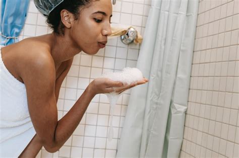 Should You Take A Cold Shower Or A Hot Shower Well And Good Article