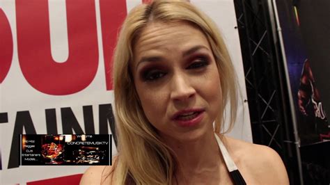 SARAH VANDELLA INTERVIEW AVN YouTube