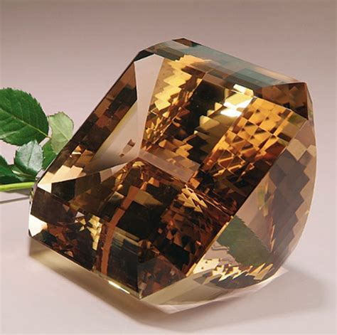 Gemas Do Brasil The Largest Faceted Gemstones In The World