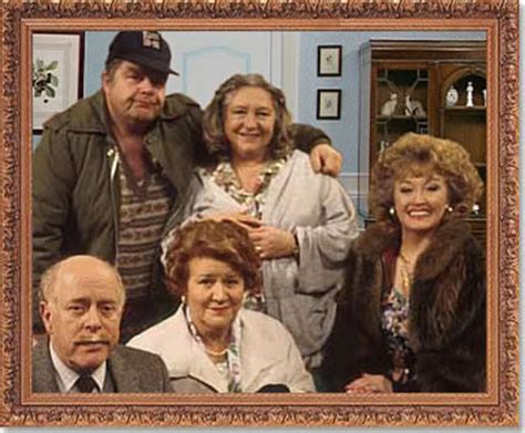 Keeping Up Appearances English Comedy At Its Finest Hubpages