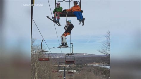 Video Dramatic Ski Lift Rescues Caught On Tape Abc News