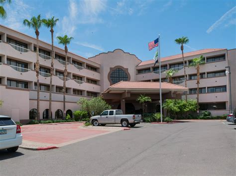 Phoenix Convention Center Hotels In West Phoenix Holiday Inn Phoenix