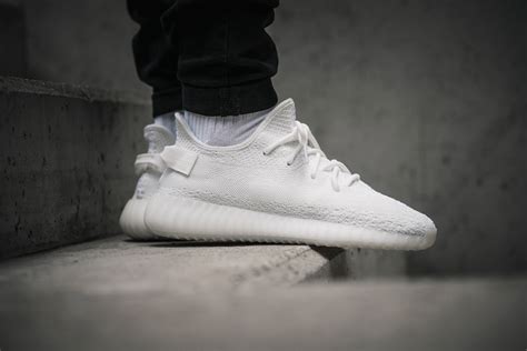 Adidas Yeezy Boost 350 V2 Cream White Fotos Detalhadas Sneakersbr
