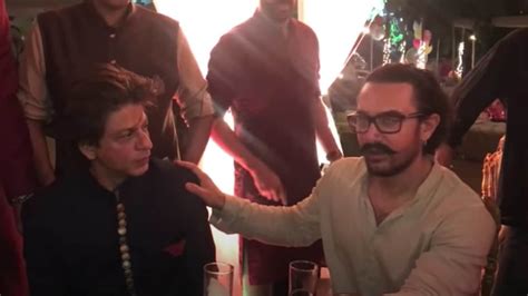 when shah rukh khan and aamir khan were stunned by magician at diwali party watch video
