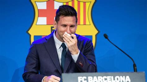 Tearful Lionel Messi Confirms His Barcelona Departure At Press Conference Dazn News Thailand