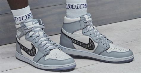 Travis scott x air jordan 1. Pluggi - Alle Infos zum Dior x Air Jordan 1 High OG "Air ...