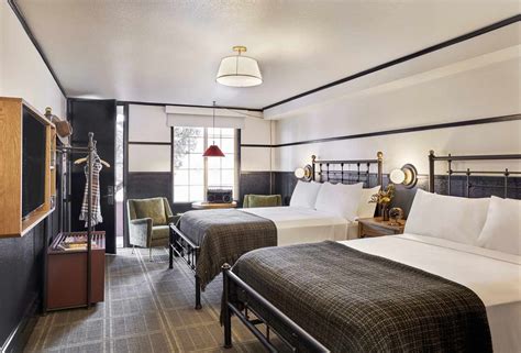 This Former Howard Johnson Is Now A Retro Chic Boutique Hotel In Arizona