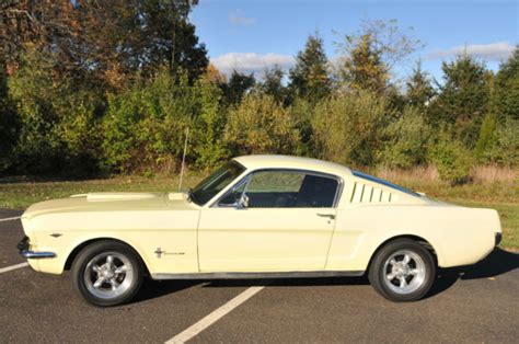 1965 Ford Mustang Fastback 2 2 289 5 Speed Rare Springtime Yellow