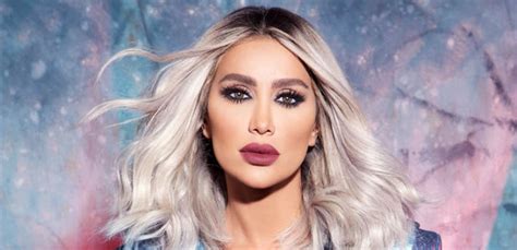 وكان حساب مزيف ومنسوب للموسيقار زياد الرحباني نجل الفنانة فيروز قد نشر تغريدة قال فيها صلواتكم لفيروز، الأمر الذي نفته. مايا دياب توجه "ضربة" لريما الرحباني.. والجمهور يصف صوتها ...