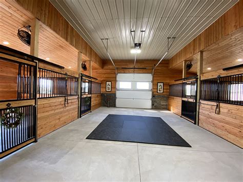 Tour A Beautiful 4 Stall Barn In Montana Stable Style