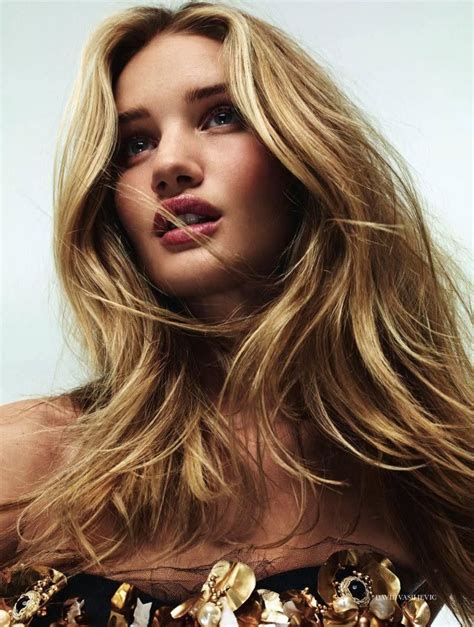 Rosie Huntington Whiteley Wows In The September Issue Of Elle Uk By