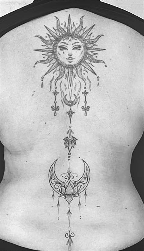 Sun moon tattoo Tatoeage ideeën Tatoeage