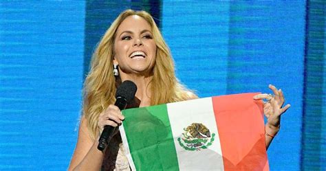 Picoteando El Espectaculo Lucero Regresa A Univision Con Un Nuevo