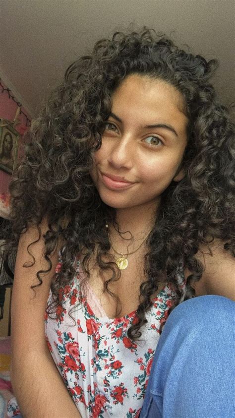 curly hair spring curlyhair latina instagram emilyyortizz