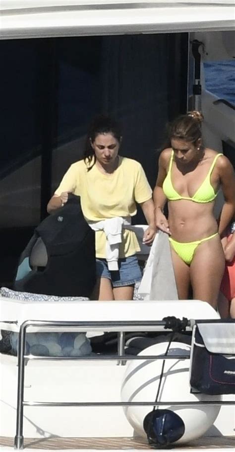 Cora Gauthier And Karim Benzema Enjoy A Day In Mykonos 12 Photos Thefappening