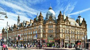 Leeds photos, stock images and photographs of leeds. Leeds, UK | MetaSport Live | Triathlon World Tour | 6 May ...