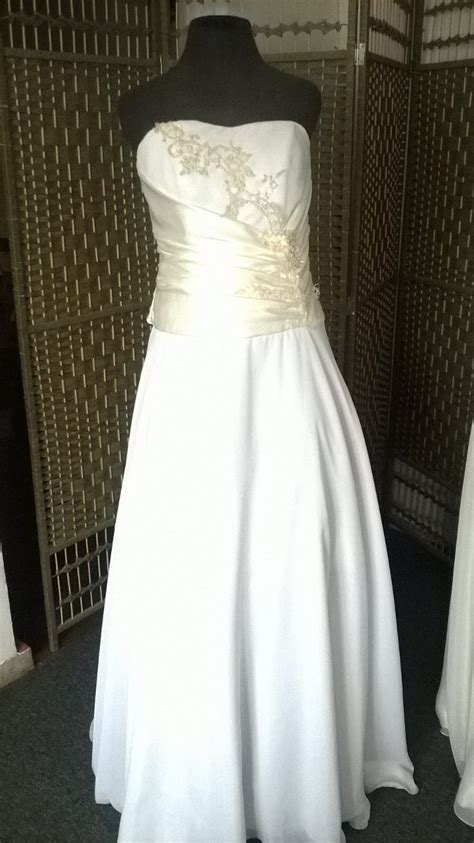 Maybe you would like to learn more about one of these? Alquiler De Vestidos De Novia Y 15 Años - $ 3.500,00 en ...
