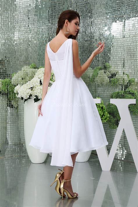 Sleeveless White Knee Length A Line Bateau Neck Chiffon Wedding Dress