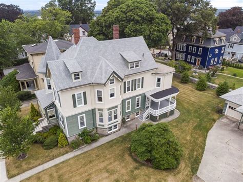 Lizzie Borden S Maplecroft Mansion Hits Market For