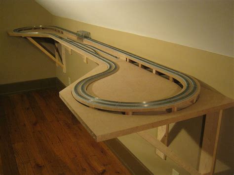 Smith Creek Designs N Scale Model Railroad Shelf Layout With Kato