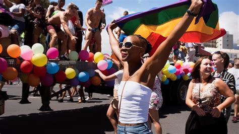 Même Si Le Botswana A Choisi De Dépénaliser Lhomosexualité Reste Largement Punie Par La Loi En