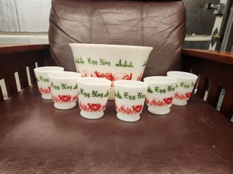 VTG TOM JERRY Egg Nog Punch Bowl Cups Milk Glass Set Christmas
