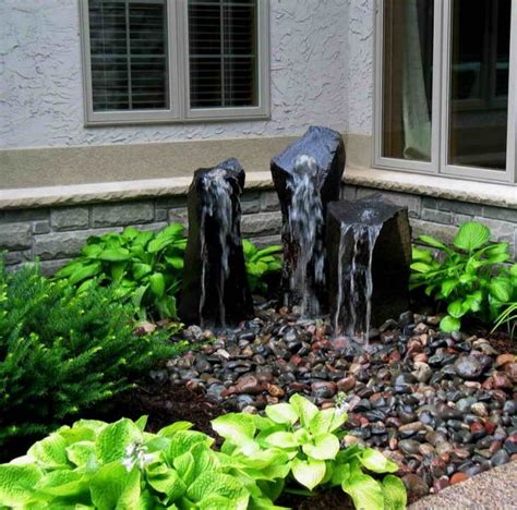 16 Unique Backyard Water Features That Will Leave You Speacheless