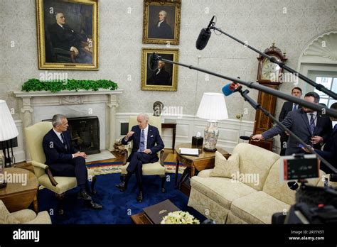 Us Präsident Joe Biden Spricht Bei Einem Treffen Mit Nato