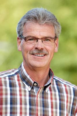 Das geschäftsgebiet mit hauptstellen in bayreuth und hof sowie weiteren 49 standorten umfasst einen starken und interessanten wirtschaftsraum entlang der a9 / a72. Norbert Rausch peoplecheck.de