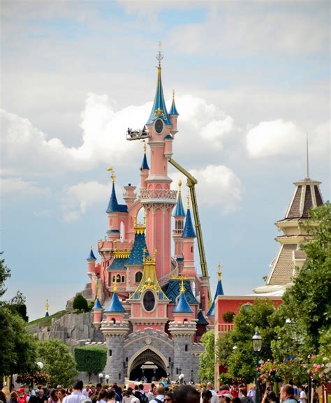 Disneyland Paris Castle Refurbishment Disneyland