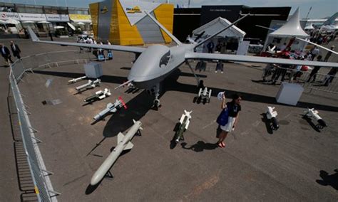 China Entrega 100º Drone De Reconhecimento Armado Wing Loong A