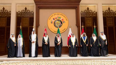 ظل البنك الدولي شريكاً قوياً لدول مجلس التعاون الخليجي على مدى أكثر من 50 عاماً. الإمارات والسعودية تقوضان مجلس التعاون الخليجي باعتمادهما ...