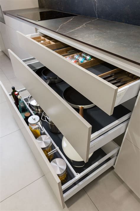 Decora las paredes de tu cocina con estas estupendos murales para cocinas y consigue forra con nuestras murales de cocina todos esos muebles y baldosas antiguas que tan poco te gustan de una. Accesorios. Todo lo que necesitas para tu cocina - SOLA