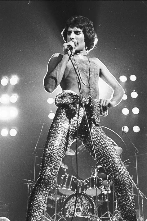 Smile changed its name to queen on mercury's arrival, after their. Freddie Mercury's Most Iconic Moments In Photos | Queen ...