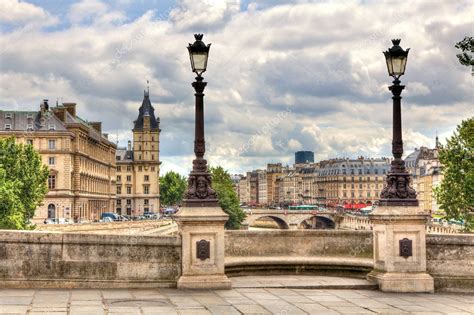 パリの街並み。ポンヌフ — ストック写真 © Rglinsky 11438050