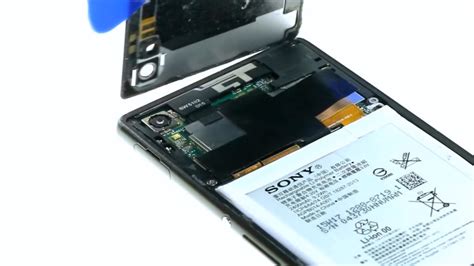 Cara Membuka Casing Belakang Dan Mengganti Baterai Sony Xperia M4 Aqua