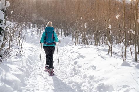 How To Snowshoe Beginner Tips For Finding A Trail Gear And More