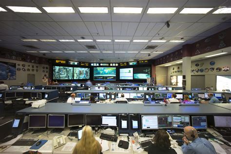 Space In Images 2014 07 Flight Control Room At Jsc