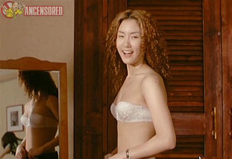 Naked Seung Chae Lee In Bloody Beach